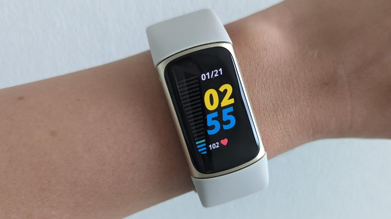 Fitbit charge 5 batterij loopt snel leeg fitbit charge 5 updaten